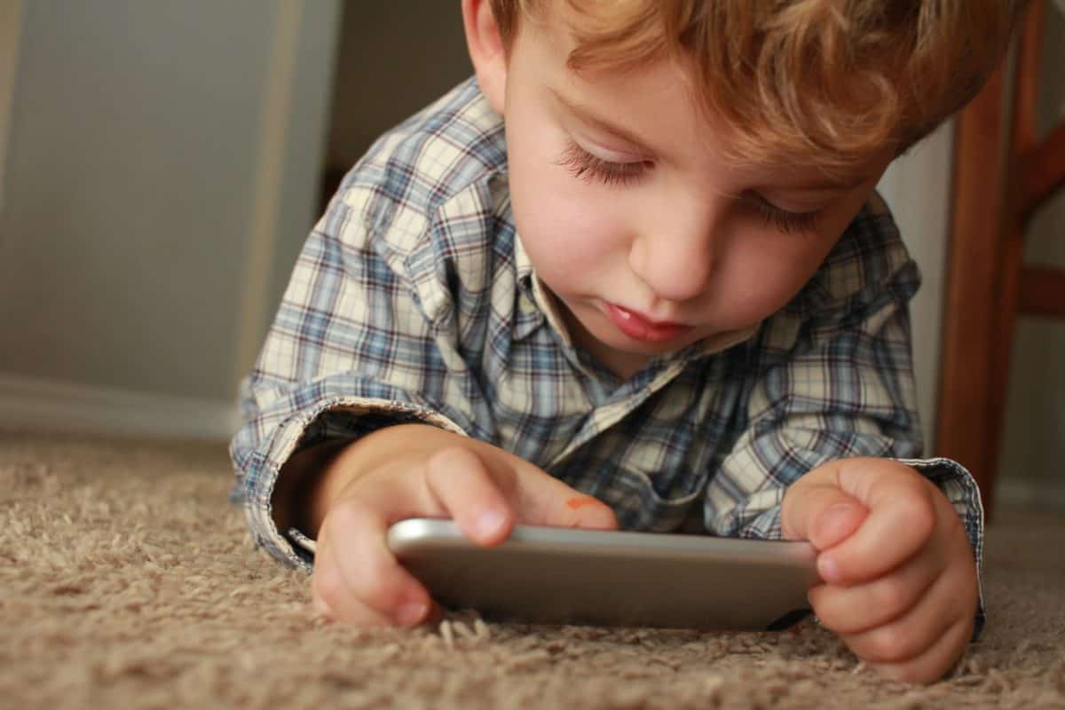 Why You Should Limit Screen Time | RE: All Things Mom